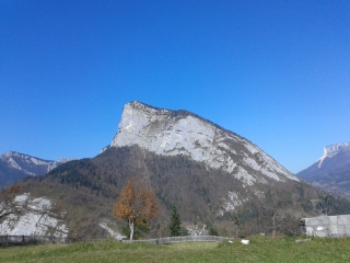 SAINT-PIERRE-D ENTREMONT - CIRCUITS DES CHATEAUX-savoie