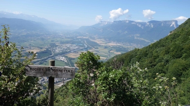 LA THUILE ( BAUGES )-savoie