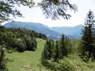LE DESERT D ENTREMONT - BOUCLE DE LA POINTIERE-savoie