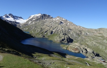 LACS DEPUIS LE COL DE LA CROIX DE FER-savoie