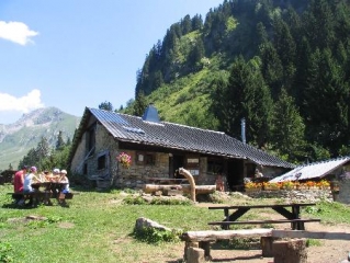 LAC DES PAGNES - CHALETS DE LENS-haute-savoie