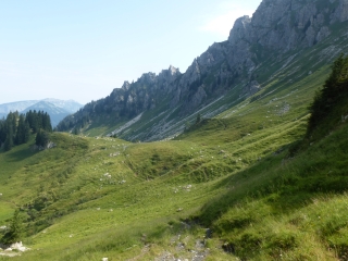 BOUCLE AU COL DE LA RAMAZ-haute-savoie