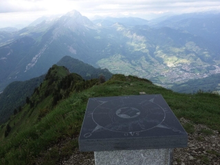 DENT DE CONS (2062M) - TRAVERSEE DES ARETES-haute-savoie