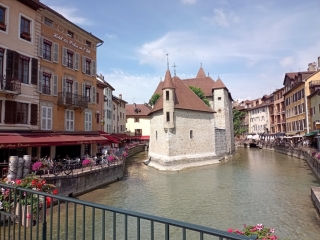 ANNECY A PIED - LES CANAUX ET LE LAC-haute-savoie