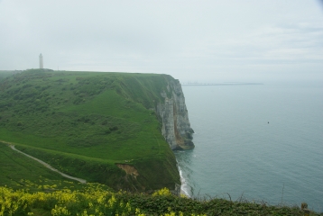 FALAISES D ETRETAT (2)-seine-maritime