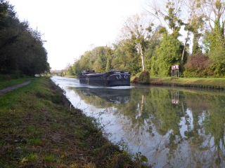 LE LONG DES CANAUX DANS LA REGION D ESBLY-seine-et-marne