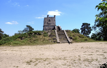 TOUR D HENECOURT-seine-et-marne