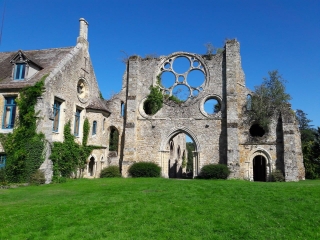 LES VAUX DE CERNAY-yvelines