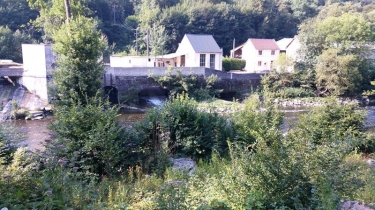 HAULME - MONTHERME LE LONG DE LA SEMOY - RETOUR PAR LES BOIS-ardenne