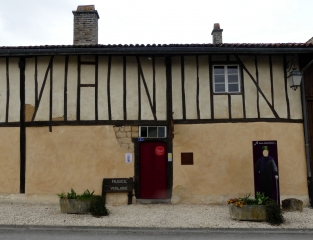 JUNIVILLE - SUR LES PAS DE VERLAINE-ardenne