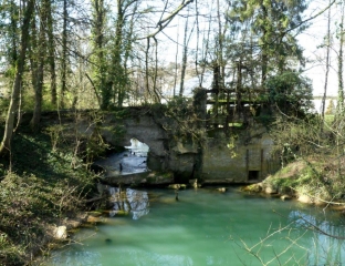 LA VALLEE DE LA VAUX ET LA RESURGENCE DU GIBERGEON-ardenne