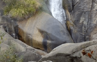LE SAUT DE LA TRUITE ET LE ROCHER VERDIER-tarn