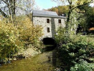 PAMPELONNE - SENTIER DES CHAMPS AUX MOULINS-tarn