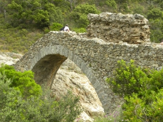 GRIMAUD - PONT DES FEES-var