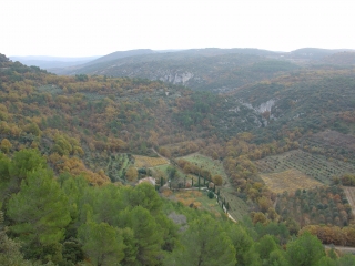 VENASQUE - COMBE DU DIABLE-vaucluse