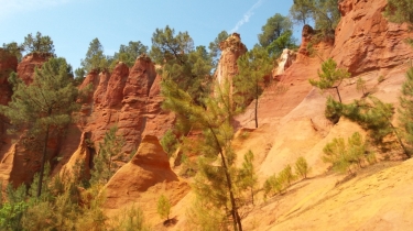 ROUSSILLON - SENTIER DES OCRES-vaucluse