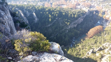 FONTAINE DE VAUCLUSE- CANAL- LES GACHES - FONTAINE DE L OULE- VALLON DE LA CROUPIERE-vaucluse