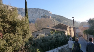 LES FAYARDES PAR LA PISTE DE VALESCURE - LA FONTAINE-vaucluse