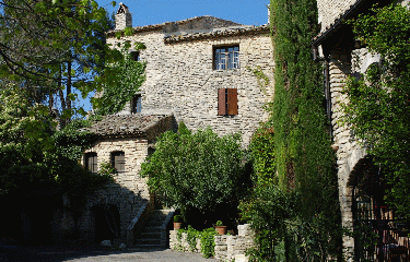 AU PAYS DES PIERRES SECHES-vaucluse