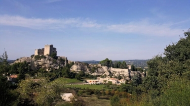 DE VAISON-LA-ROMAINE A CRESTET-vaucluse