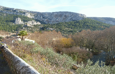 FONTAINE-DE-VAUCLUSE (2)-vaucluse