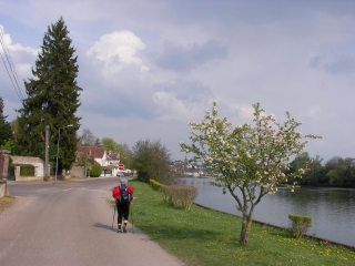 CHEMIN DE COMPOSTELLE - PARIS - VEZELAY - ETAPE N8-yonne