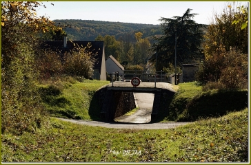 BOUCLE  MALAY-LE-PETIT - VILLIERS-LOUIS-yonne