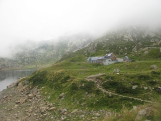 ORLU - REFUGE D ENBEY - ETANG DE NAGUILLE AVEC UNE NUIT AU REFUGE-ariege