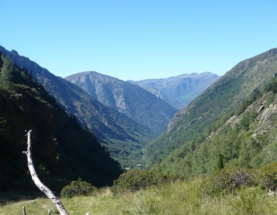 ETANG D IZOURT DEPUIS LA CENTRALE DE PRADIERES-ariege