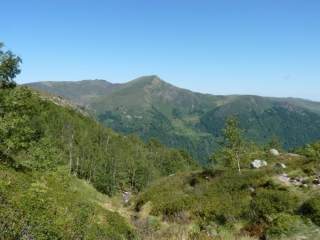 RABAT-LES-TROIS-SEIGNEURS - ETANG BLEU DEPUIS LE RUISSEAU DE LA COURBIERE-ariege