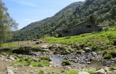 VALLEE D ASTON - CABANES DES LUDINES-ariege