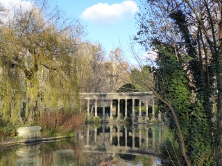 BALADE URBAINE ET A TRAVERS LE PARC MONCEAU -region-parisienne