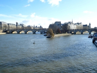DE LA GARE SAINT LAZARE A LA GARE D AUSTERLITZ AU COEUR DE PARIS-region-parisienne