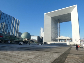 DE LA DEFENSE AU PONT DE LEVALLOIS EN PASSANT PAR L ILE DE LA JATTE-region-parisienne