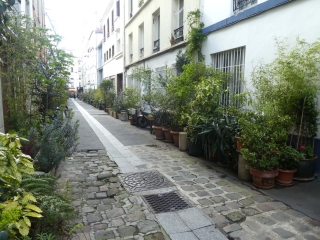DE LA PLACE DES FETES A LA BASTILLE EN PASSANT PAR LE PERE LACHAISE-region-parisienne
