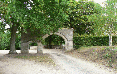EGLISE DE NUCOURT-val-d-oise