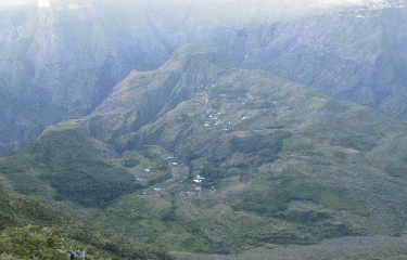 LE GRAND BENARE-la-reunion